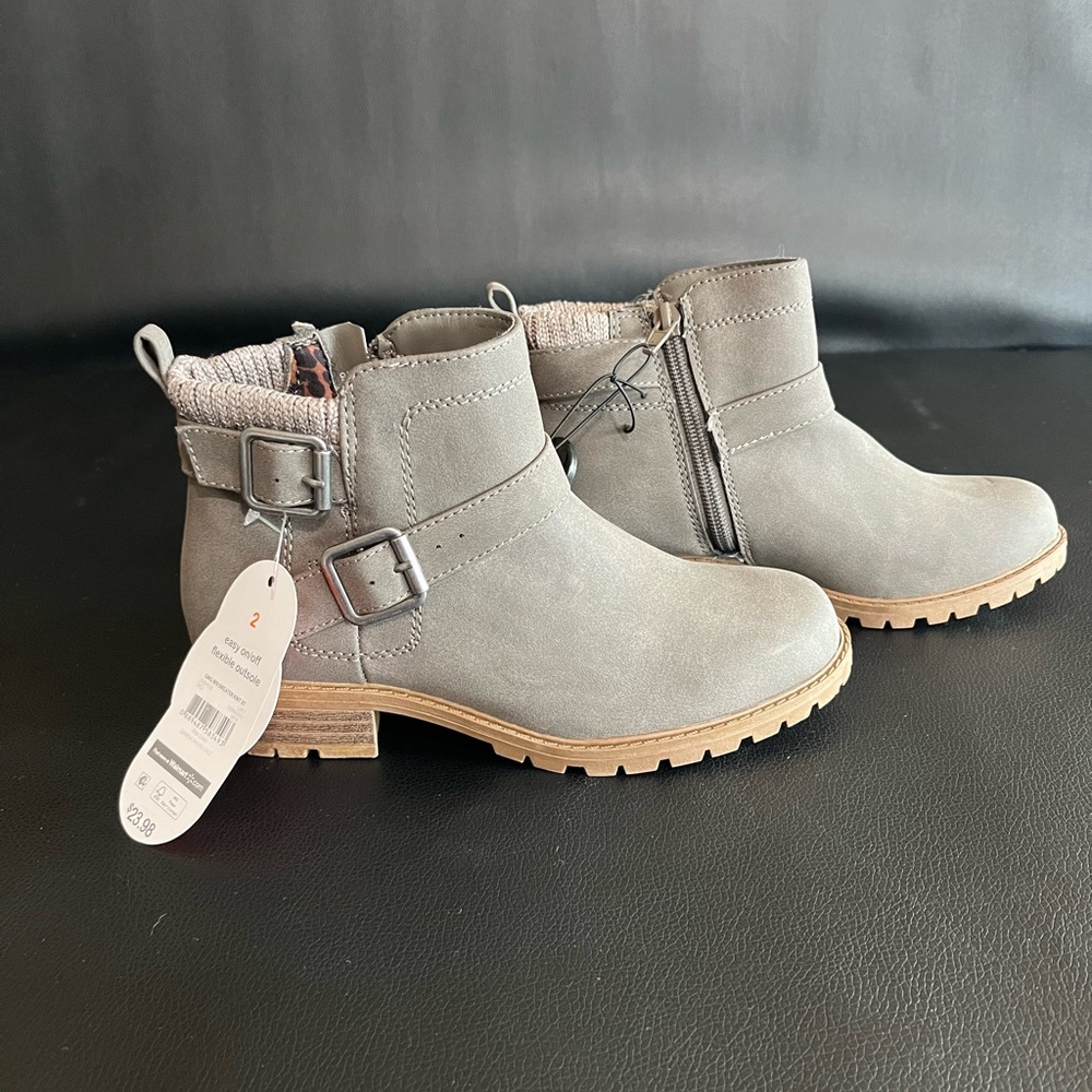 Brand New girl’s Wonder Nation boots. Size 2.